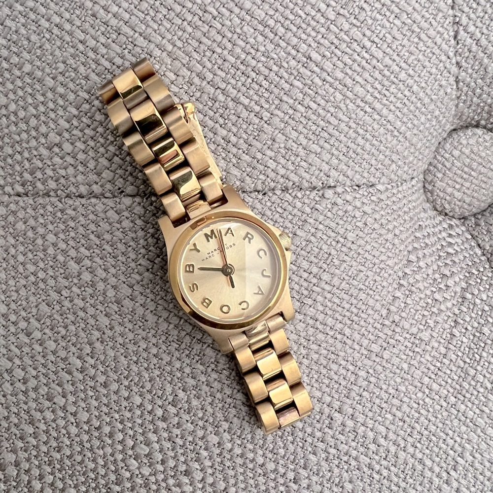 Good Marc Jacobs Watch
